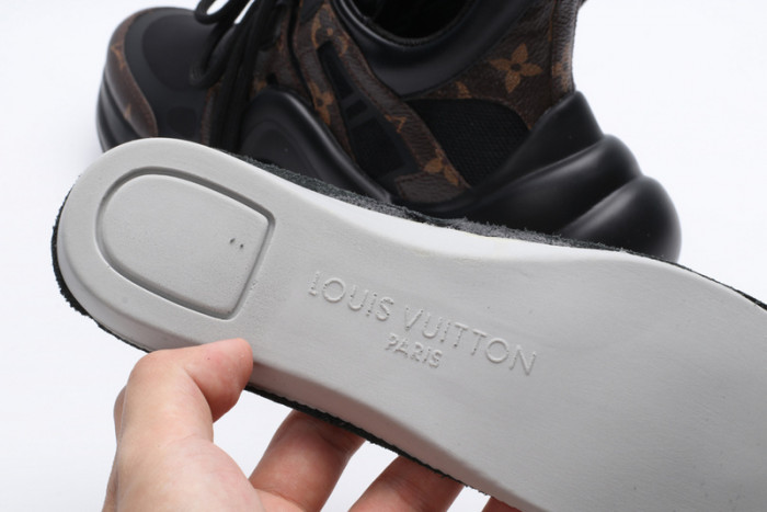 LV snekaers  L000006