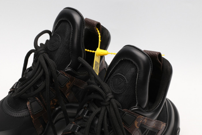 LV snekaers  L000006