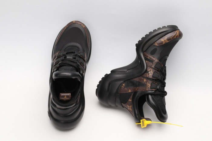 LV snekaers  L000006