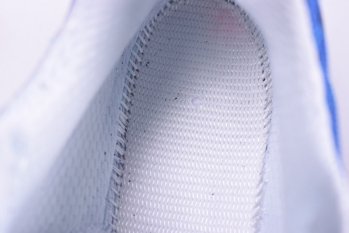 NIKE AIR MAX 98 “GUNDAM” White/University Red  640744-100