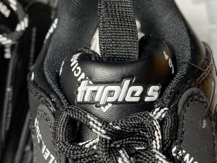 TRIPLES TRAINER SNEAKERS letters  2000015