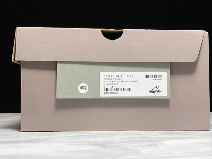 TRIPLES TRAINER SNEAKERS letters  2000015