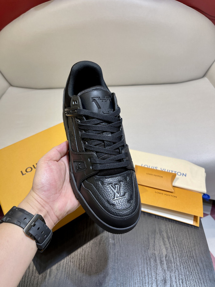 L&V snekaers  L0000102