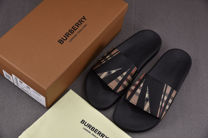 BURBER*Y Sandal9