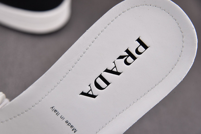 Prad* snekaers  P000042